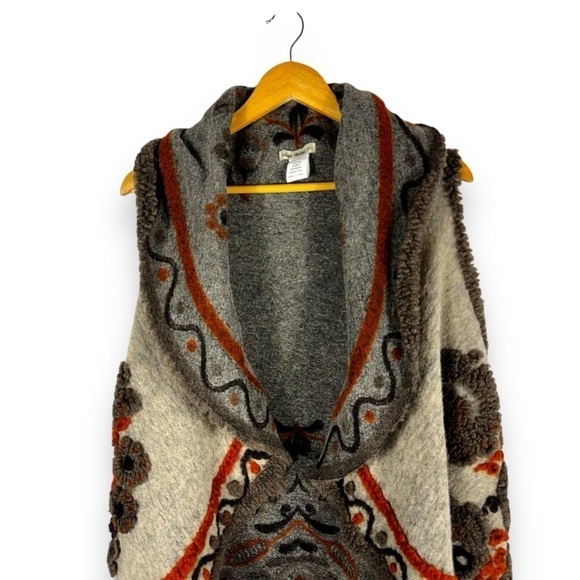 4 for $40 SALE! Indigo Thread Co. Embroidered Boiled Wool Vest, Tan Floral, OSFM - Picture 5 of 15